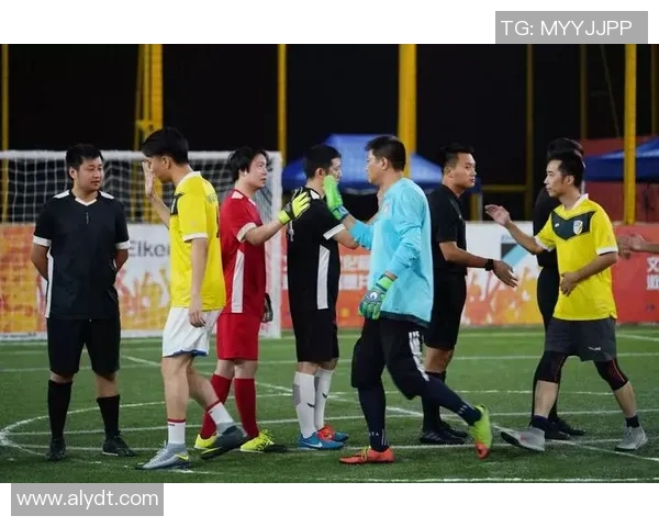 足球明星齐聚一堂共同代言的广告盛宴引发全球关注